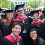 Sinh viên Trường ĐH Harvard trong ngày lễ tốt nghiệp