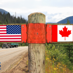 Quốc kỳ của Mỹ và Canada