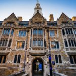 Trường đại học Yale University